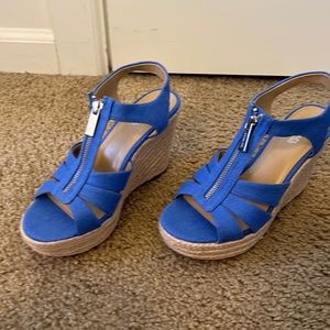 Michael kors sandals, violet color, new, size 8